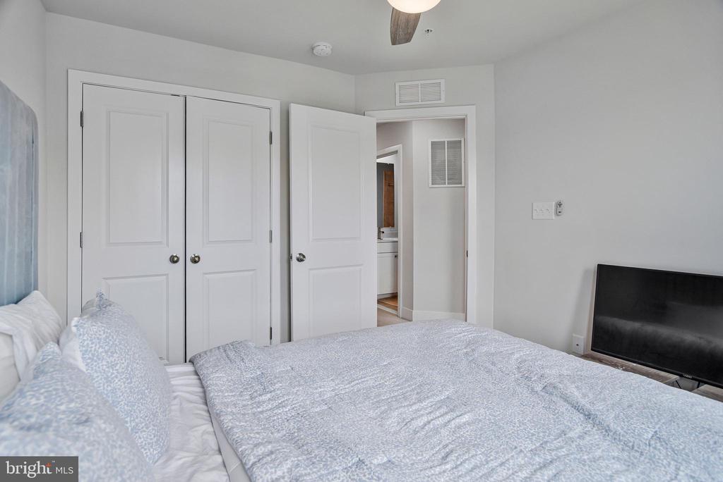 2764 BRIDGEWATER DRIVE
