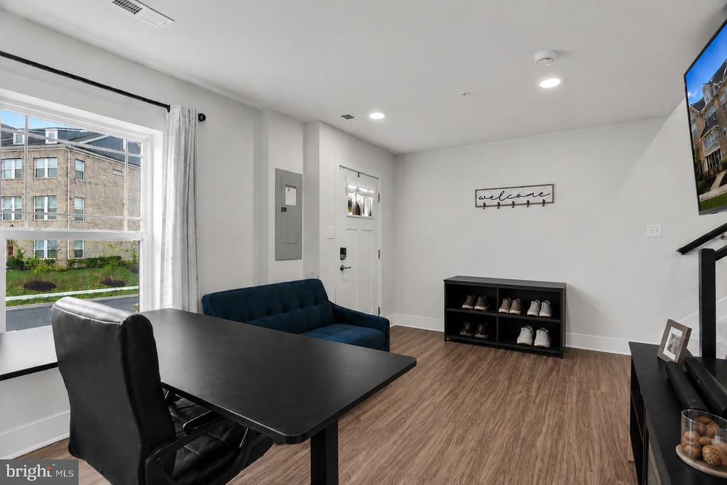 2764 BRIDGEWATER DRIVE