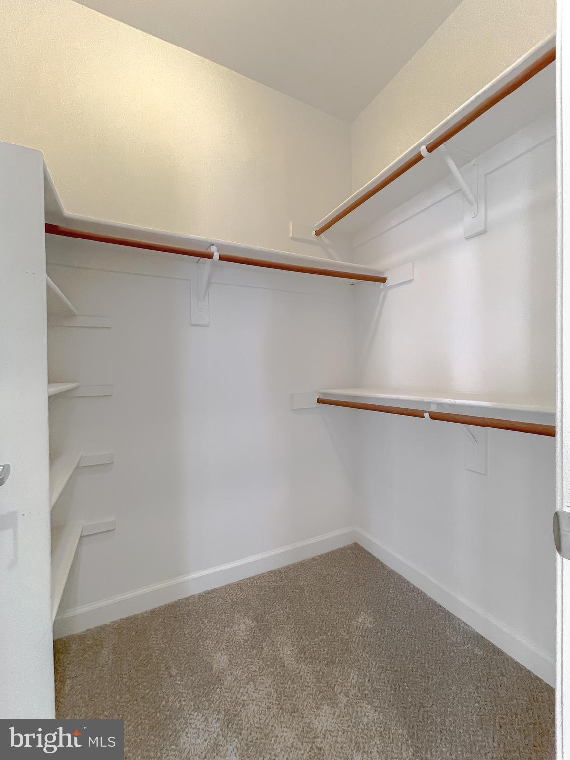 15613 SIR EDWARDS DR