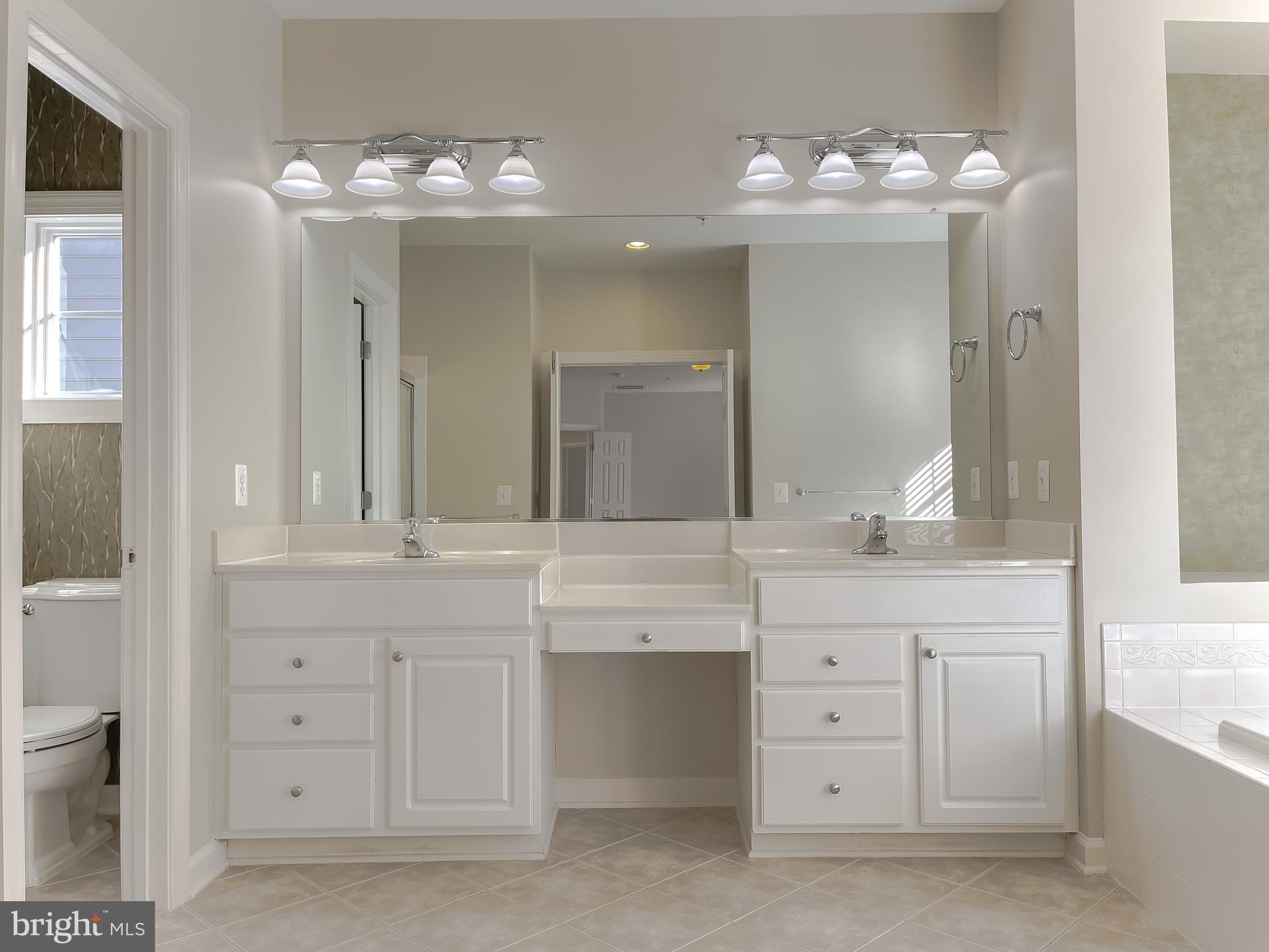 15613 SIR EDWARDS DR