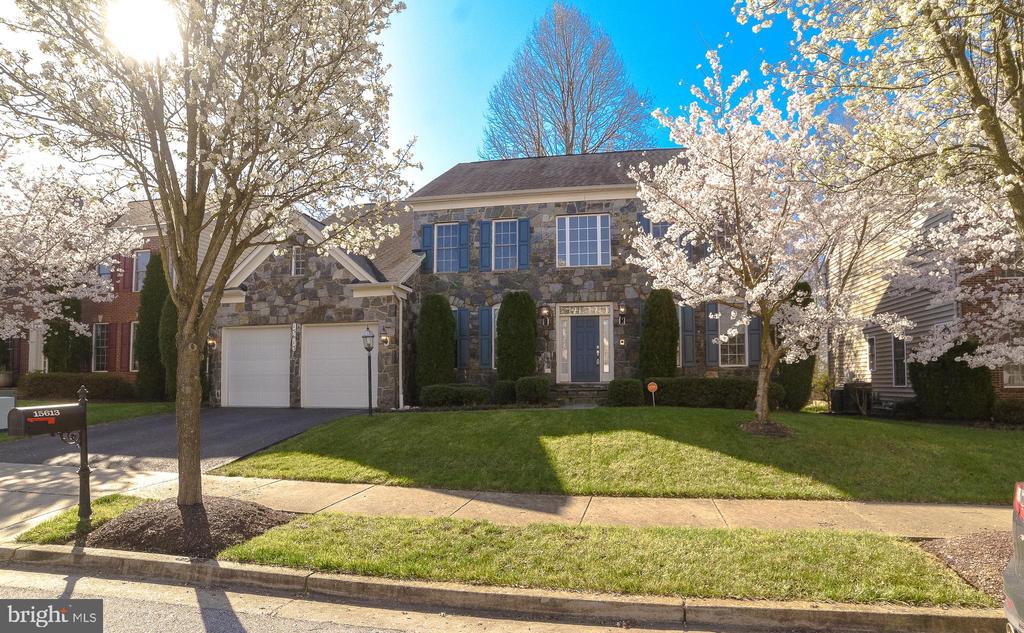 15613 SIR EDWARDS DR