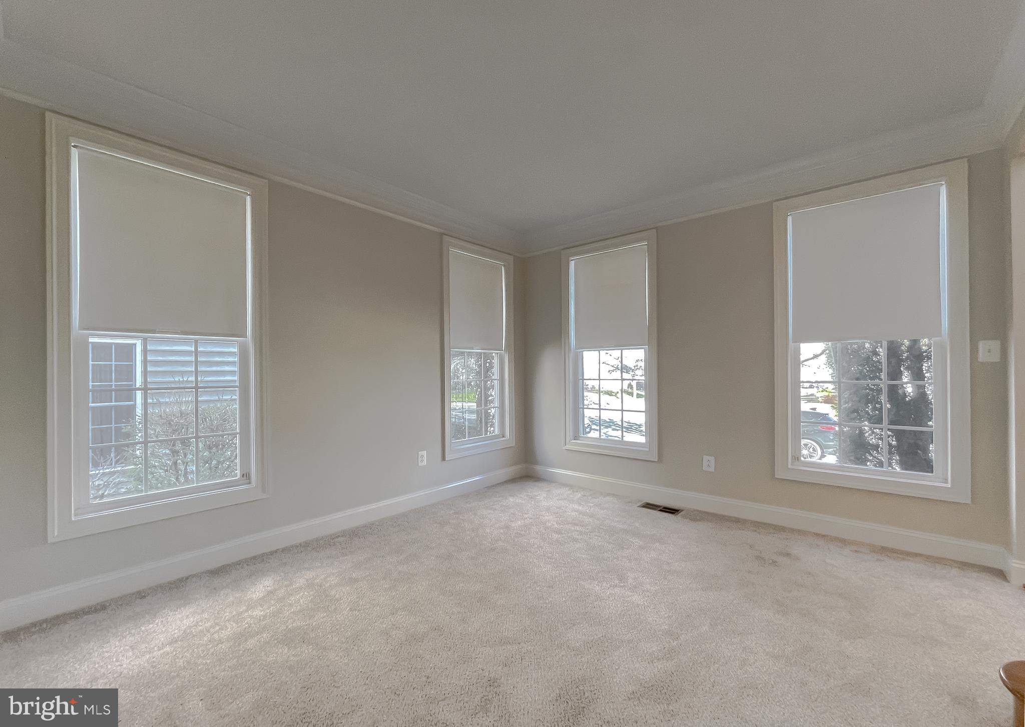 15613 SIR EDWARDS DR