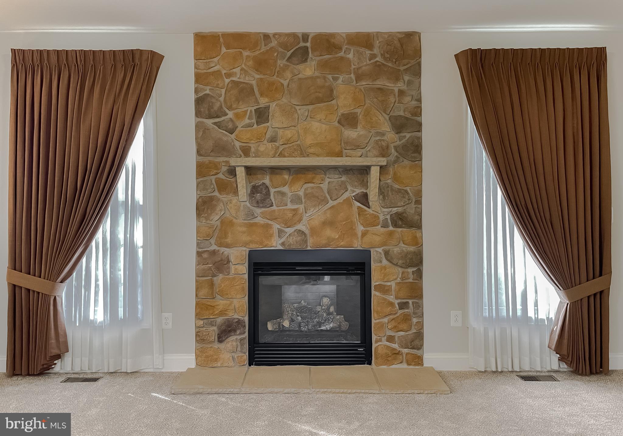 15613 SIR EDWARDS DR