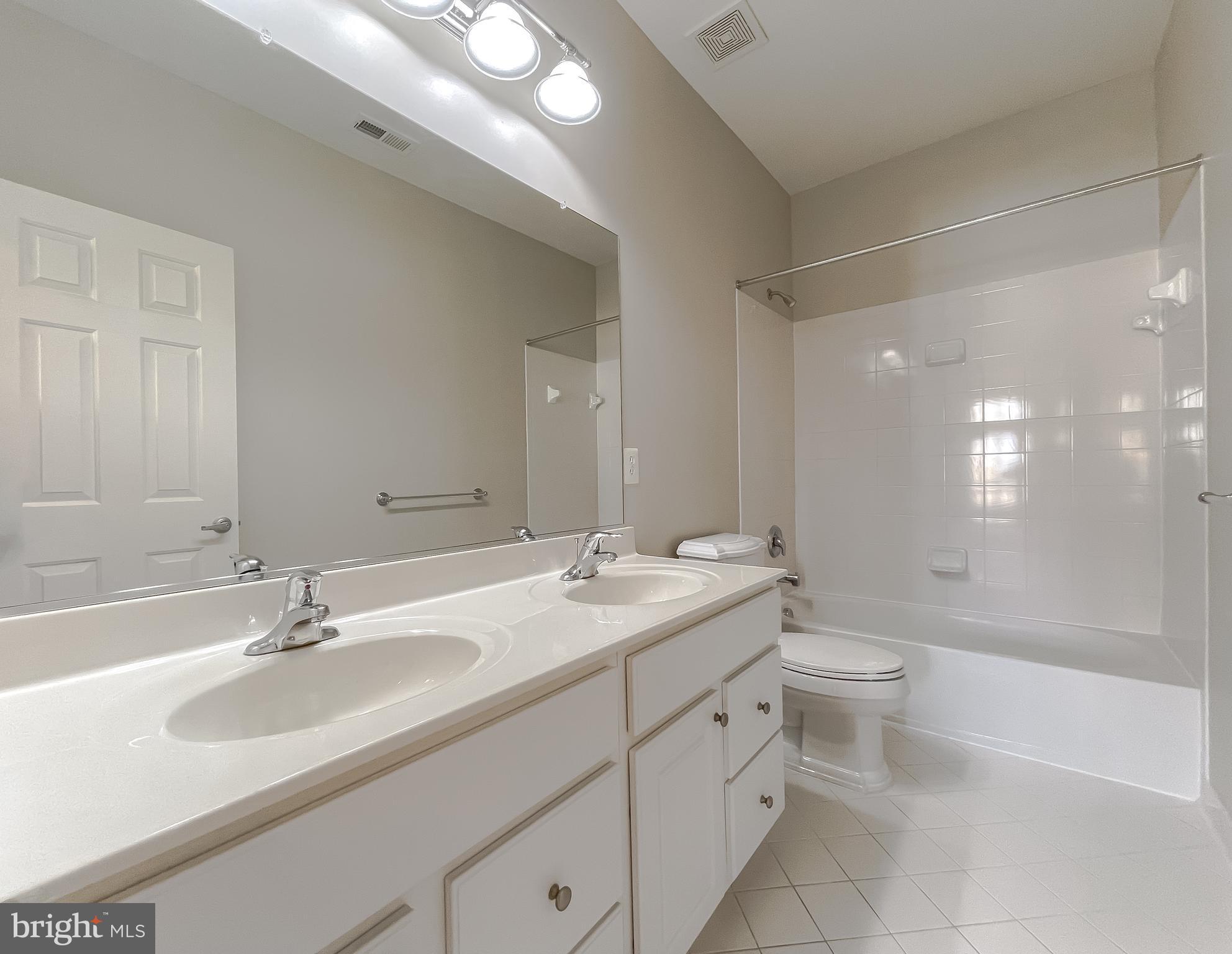 15613 SIR EDWARDS DR