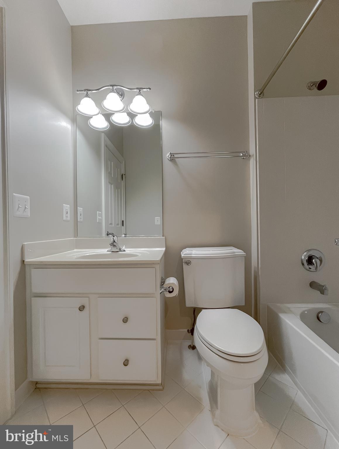 15613 SIR EDWARDS DR