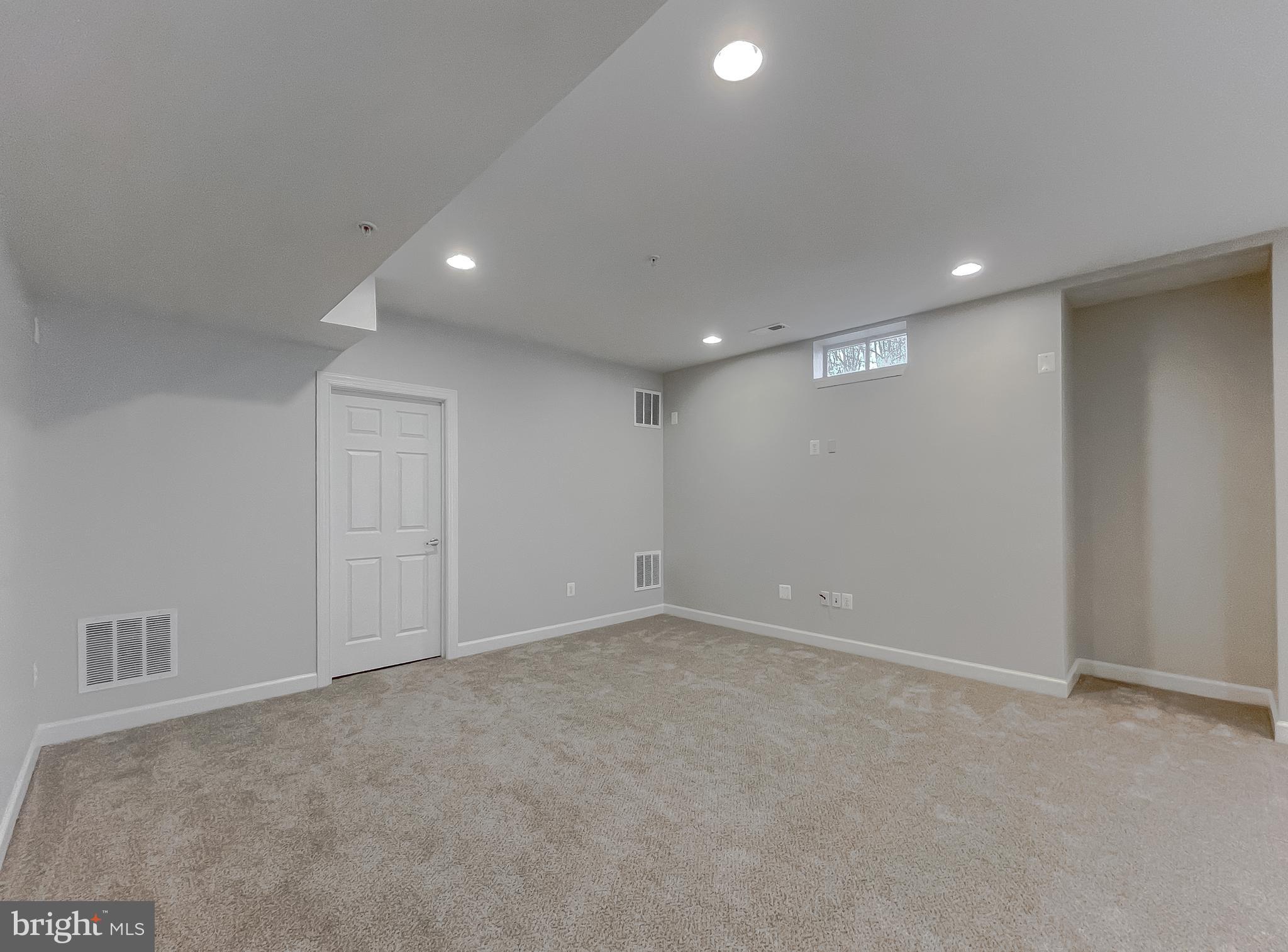 15613 SIR EDWARDS DR