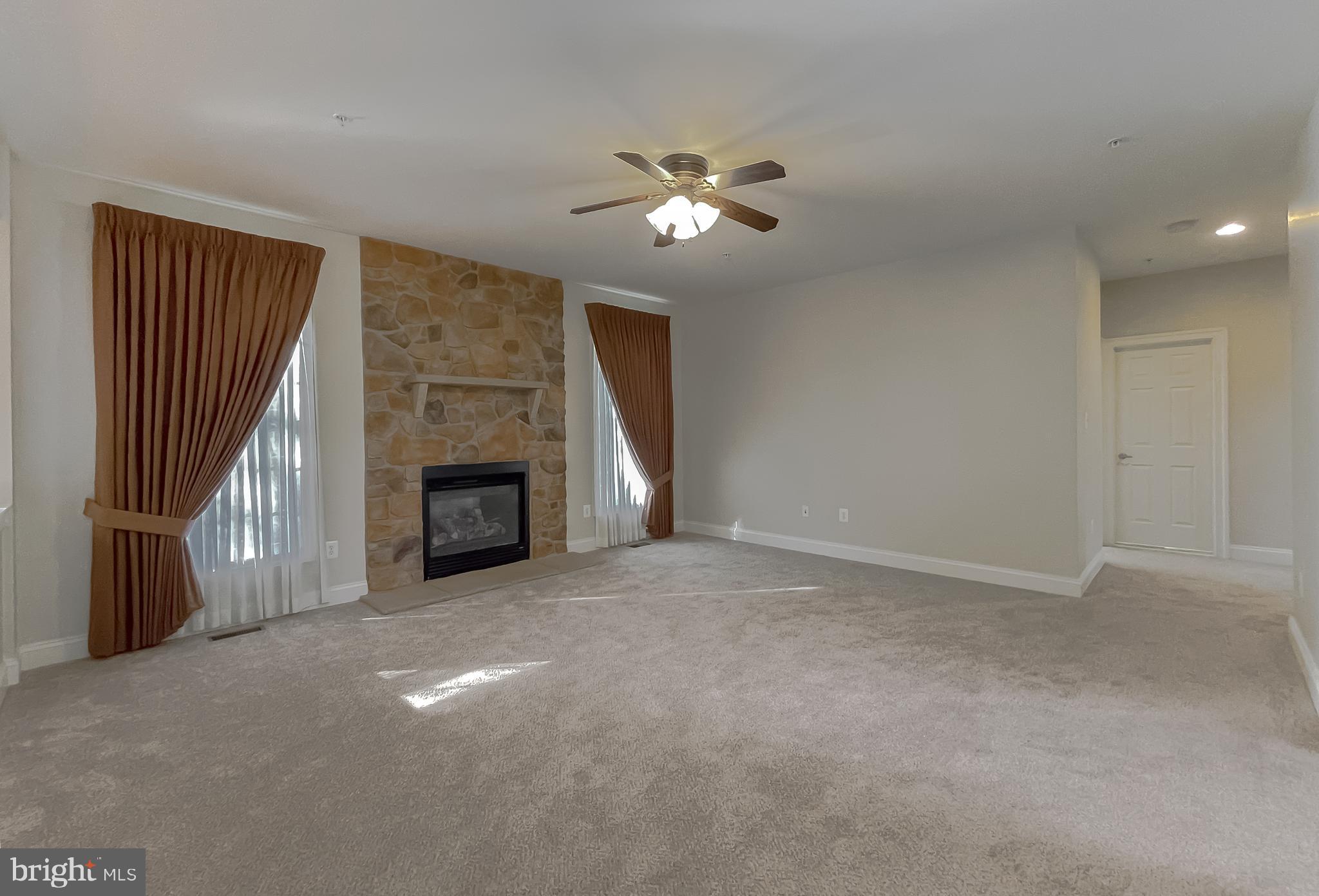 15613 SIR EDWARDS DR