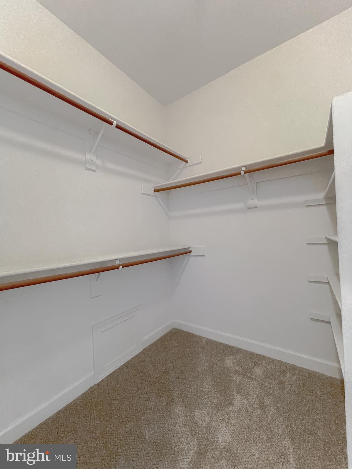 15613 SIR EDWARDS DR