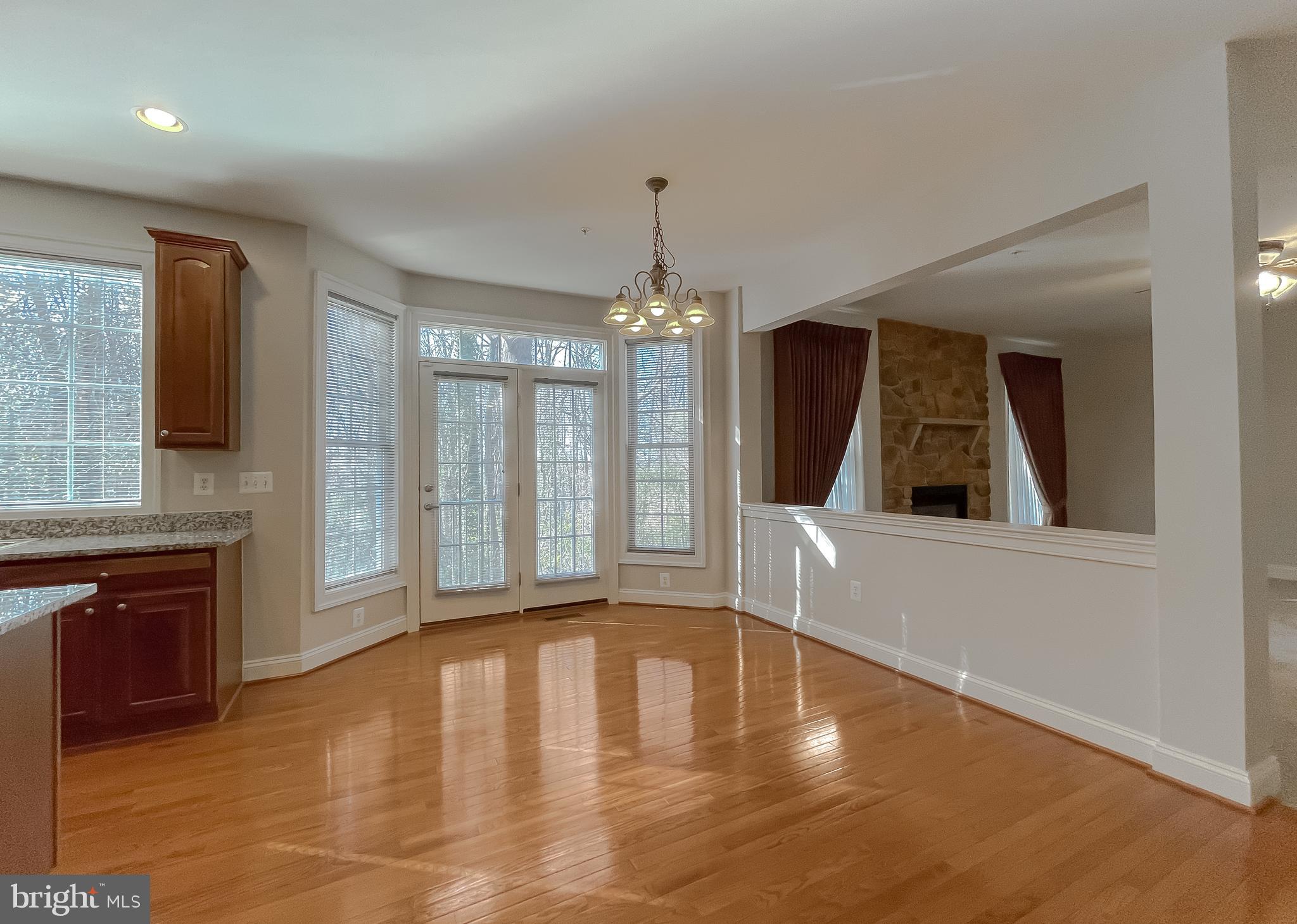 15613 SIR EDWARDS DR