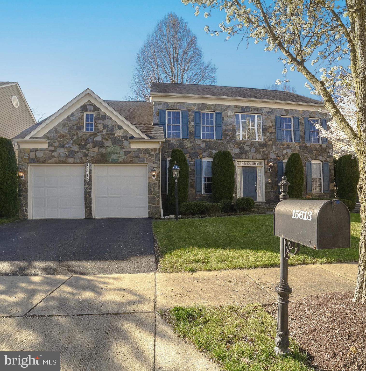 15613 SIR EDWARDS DR