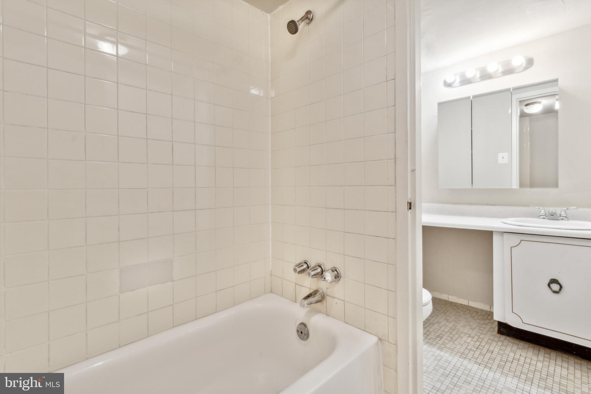 1836 Metzerott Rd #222