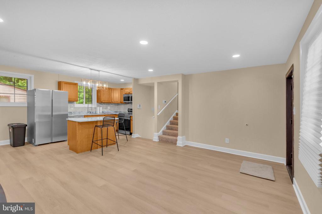 7509 Glade Dr