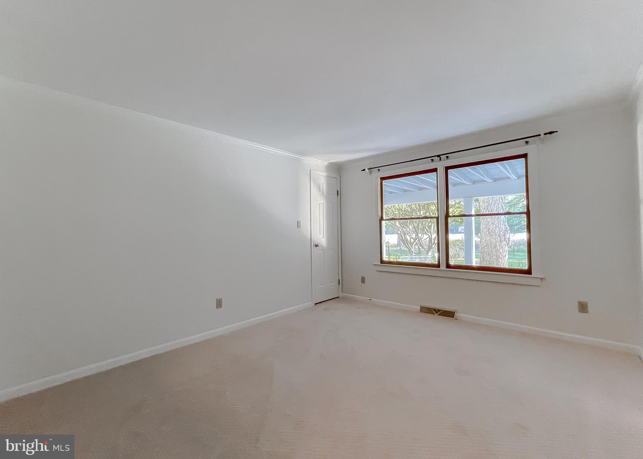 44661 Deerfield Rd