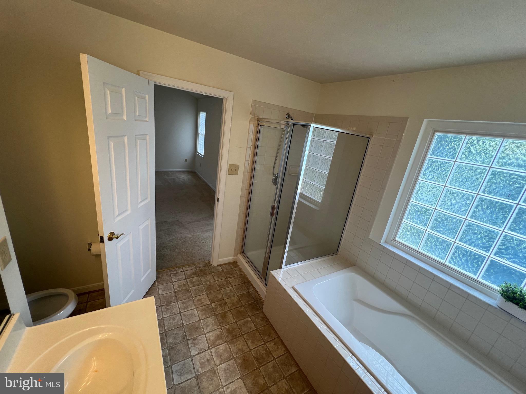 22675 KINNEGAD DR