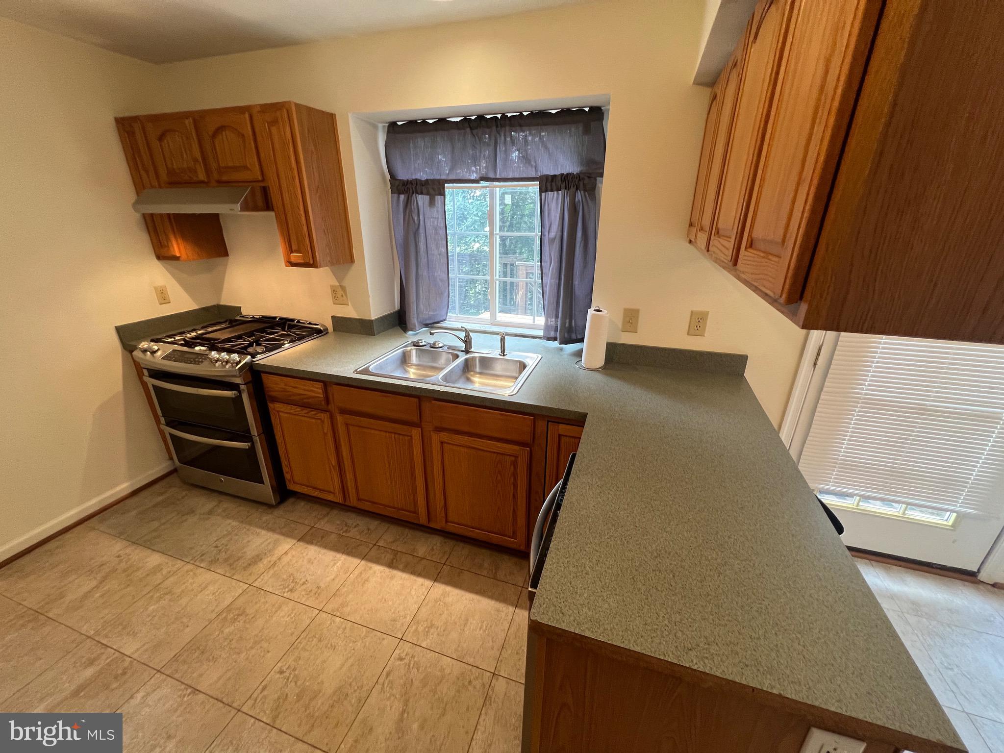 22675 KINNEGAD DR