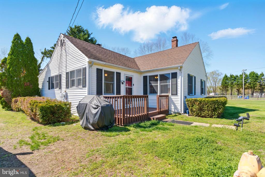 20483 White Point Rd