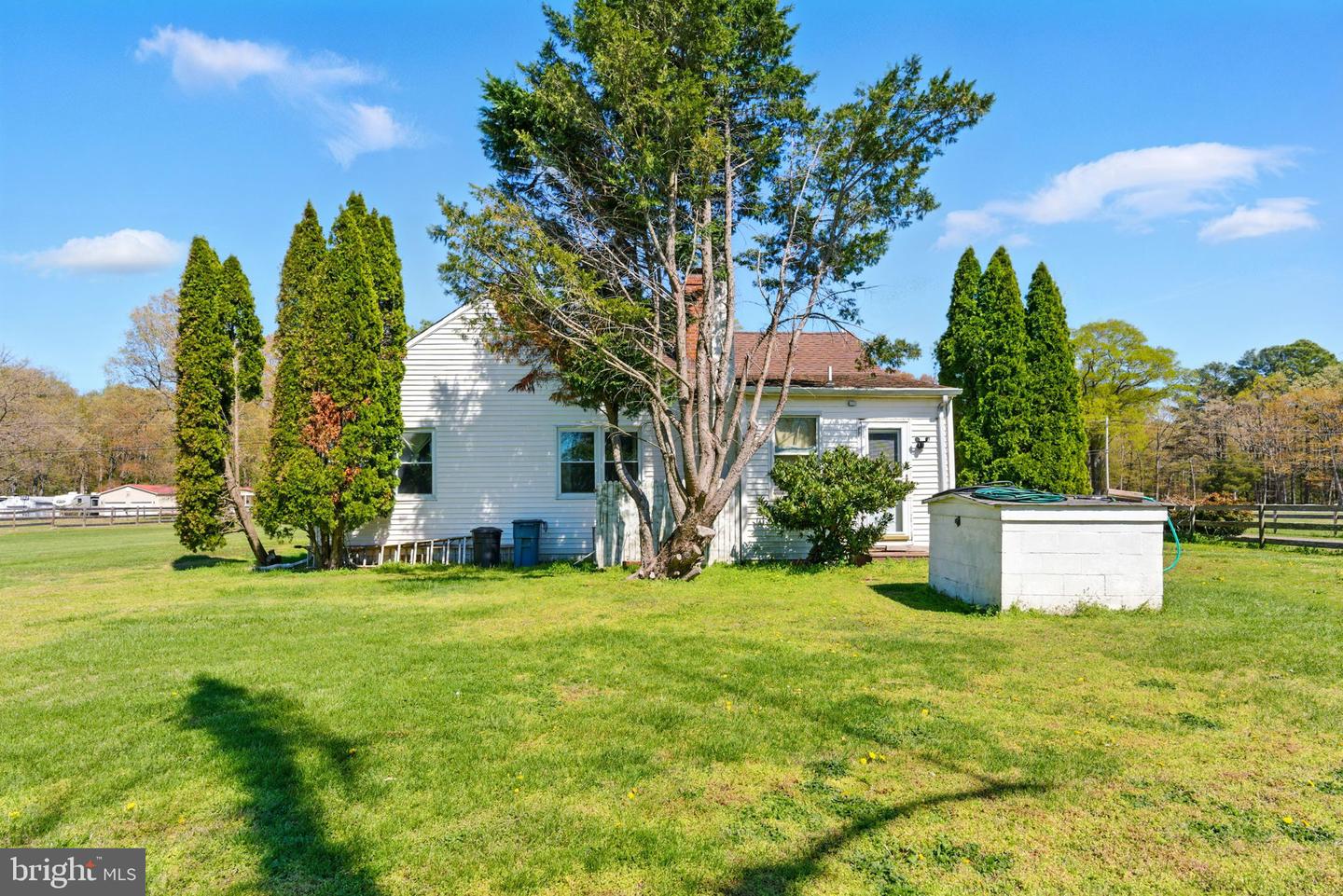 20483 White Point Rd