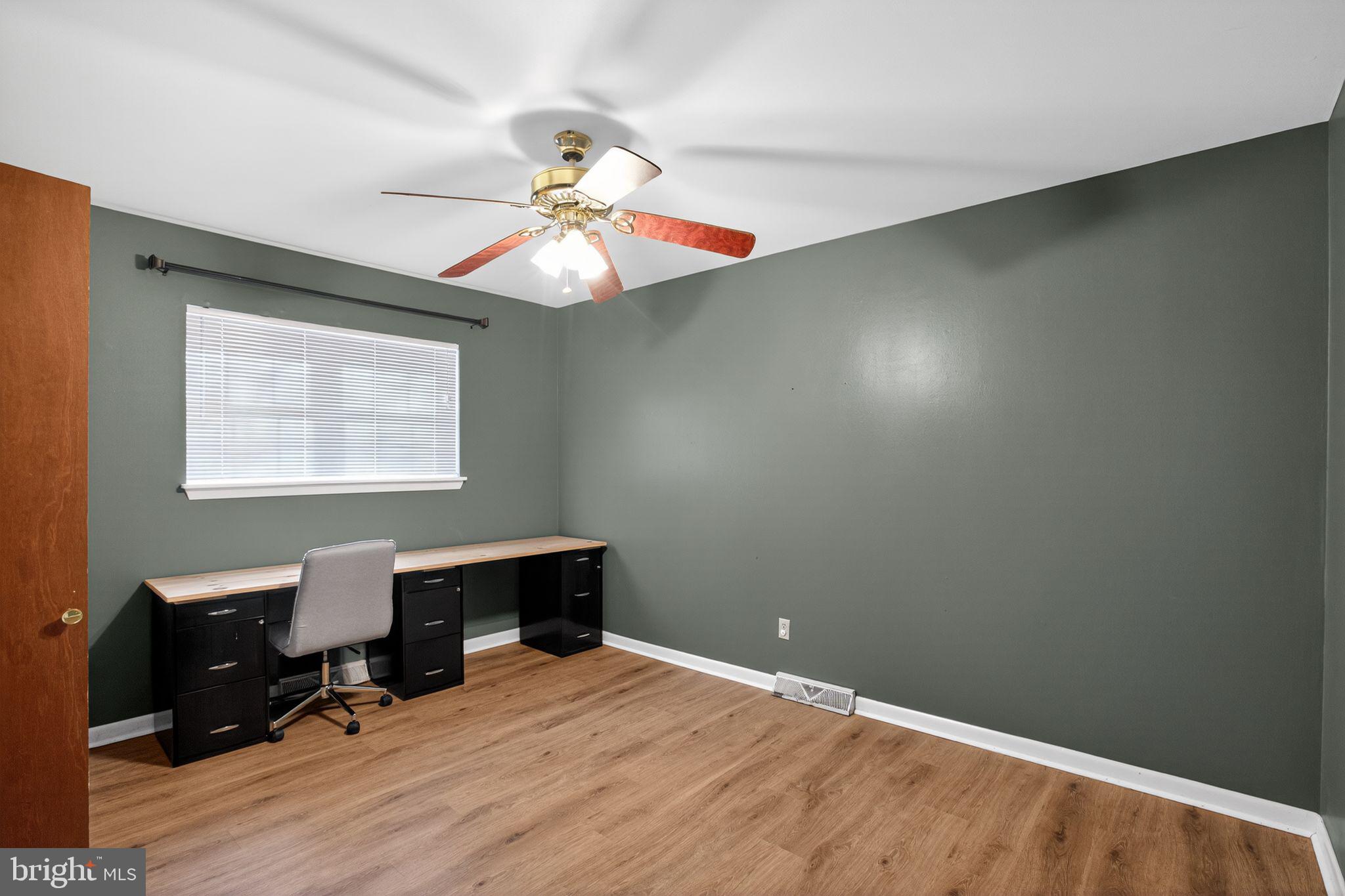 21620 DEFENDER STREET