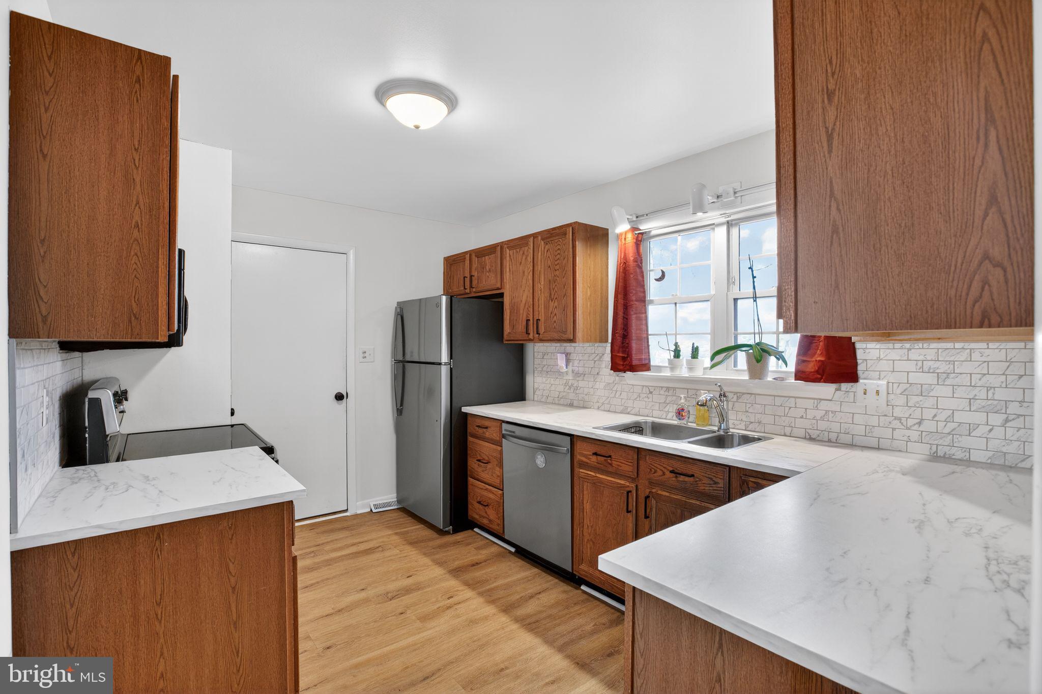 21620 DEFENDER STREET