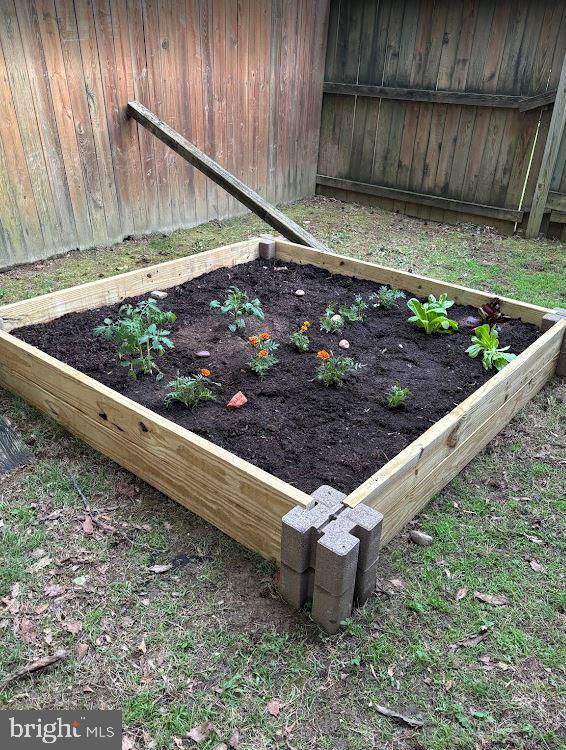 21620 DEFENDER STREET