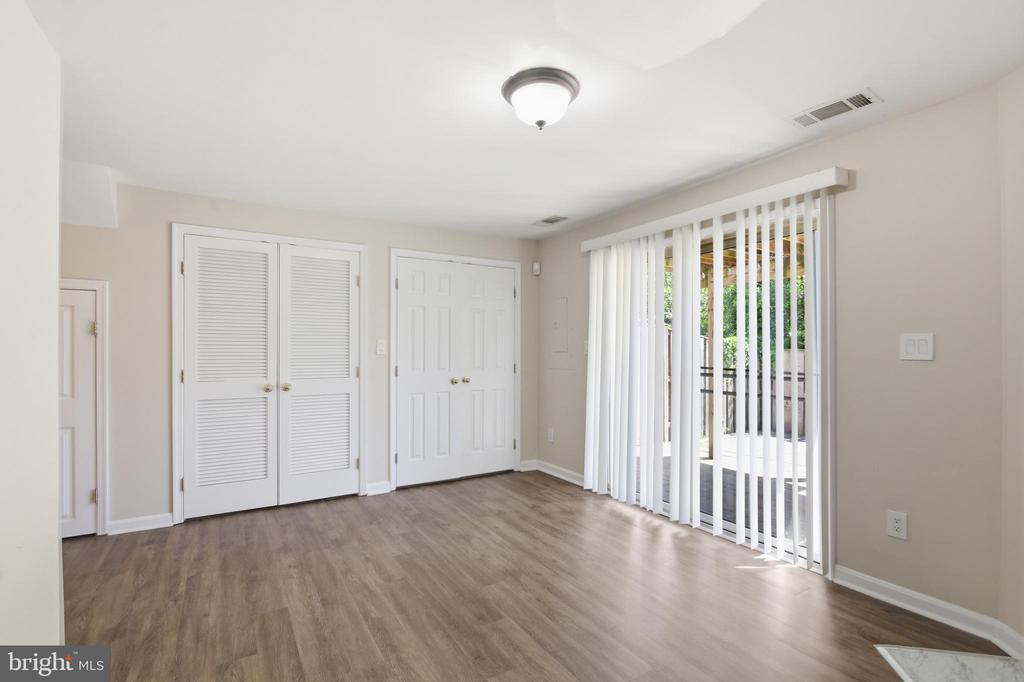 5504 SACRAMENTO MEWS PLACE