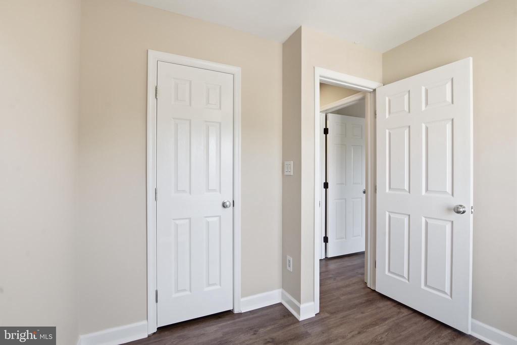 5504 SACRAMENTO MEWS PLACE
