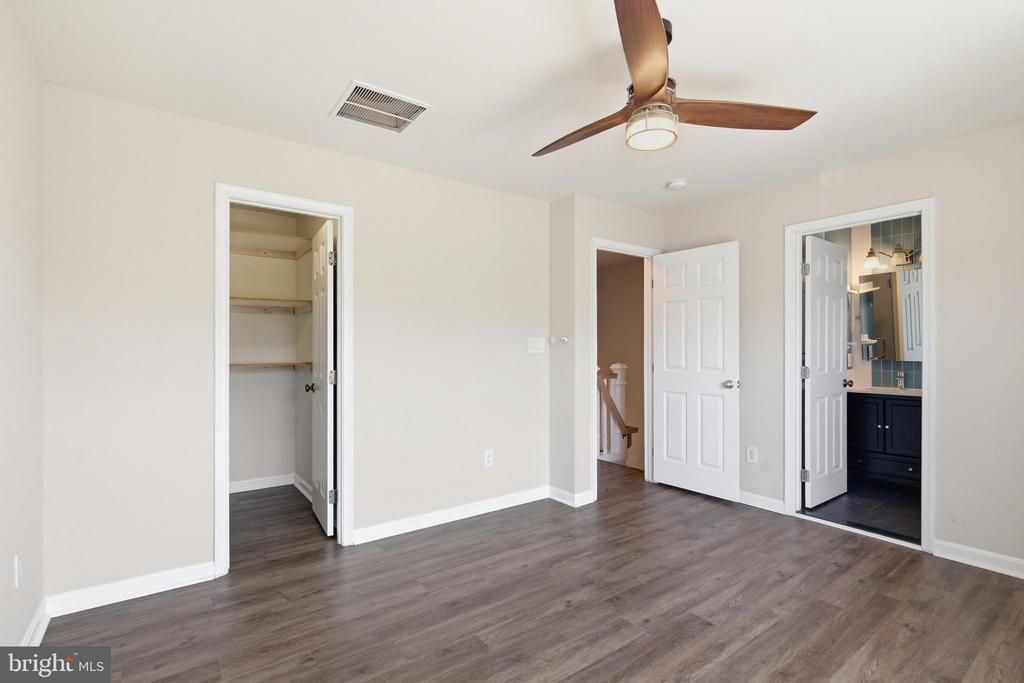 5504 SACRAMENTO MEWS PLACE