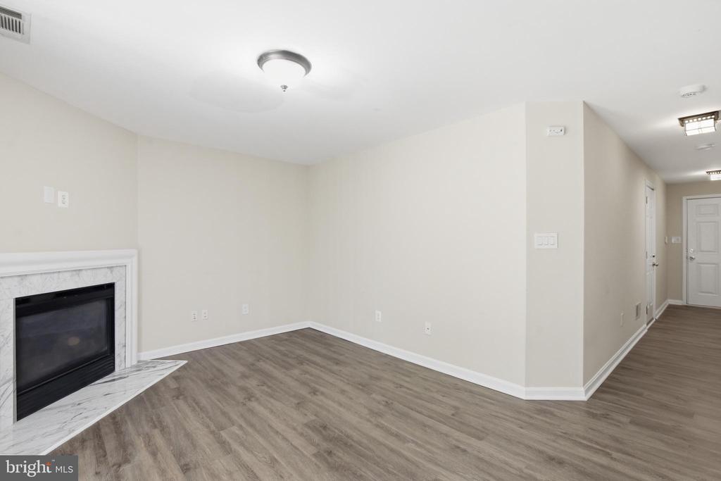 5504 SACRAMENTO MEWS PLACE