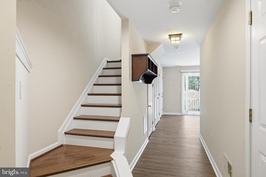 5504 SACRAMENTO MEWS PLACE