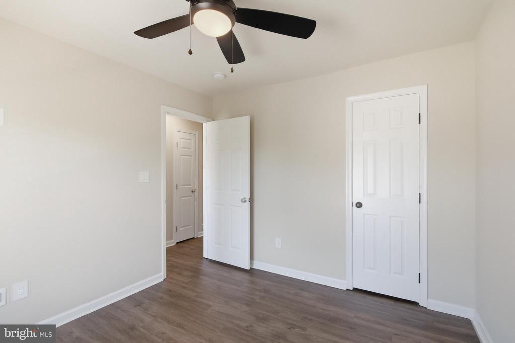 5504 SACRAMENTO MEWS PLACE