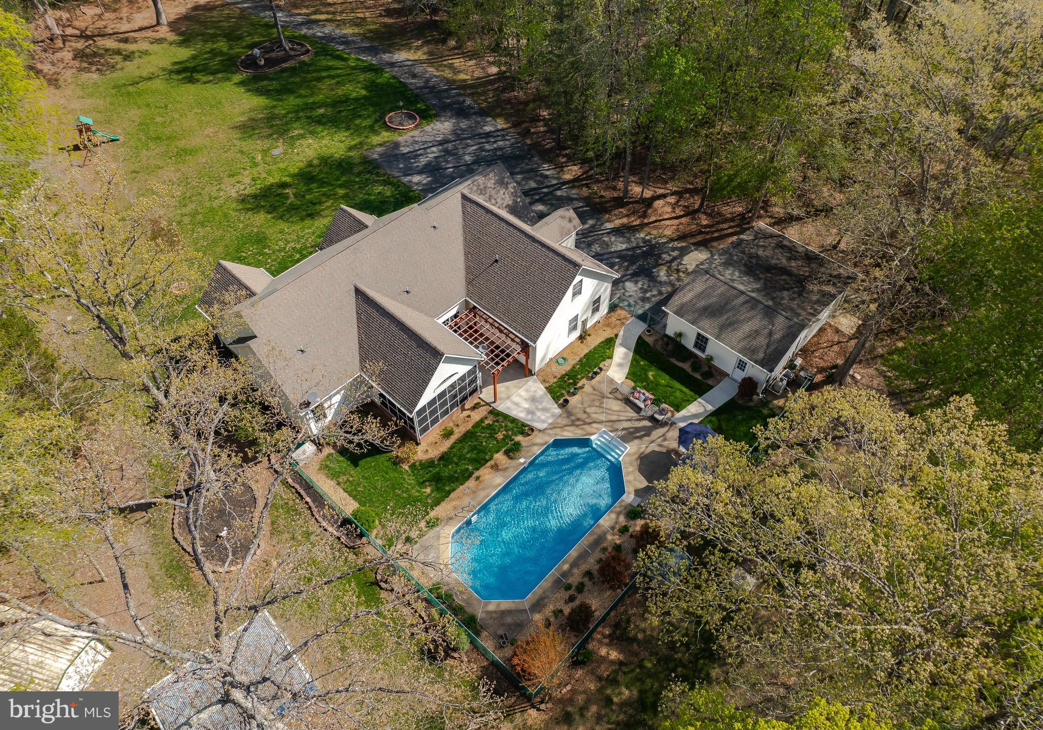 18224 GREEN BOULEVARD