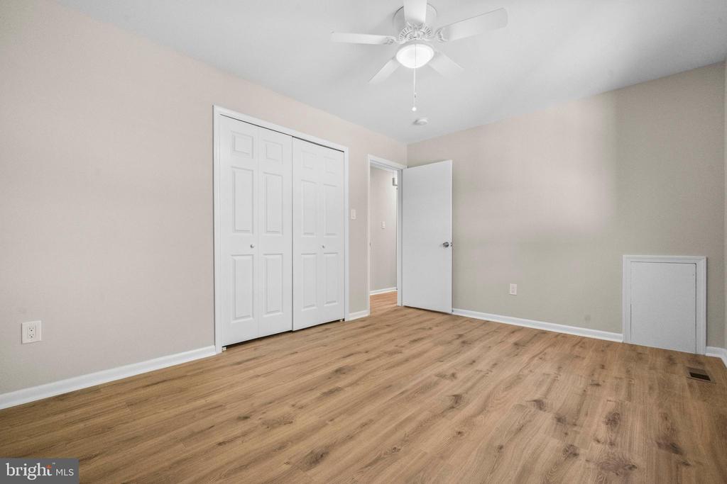 9370 FERNWOOD COURT
