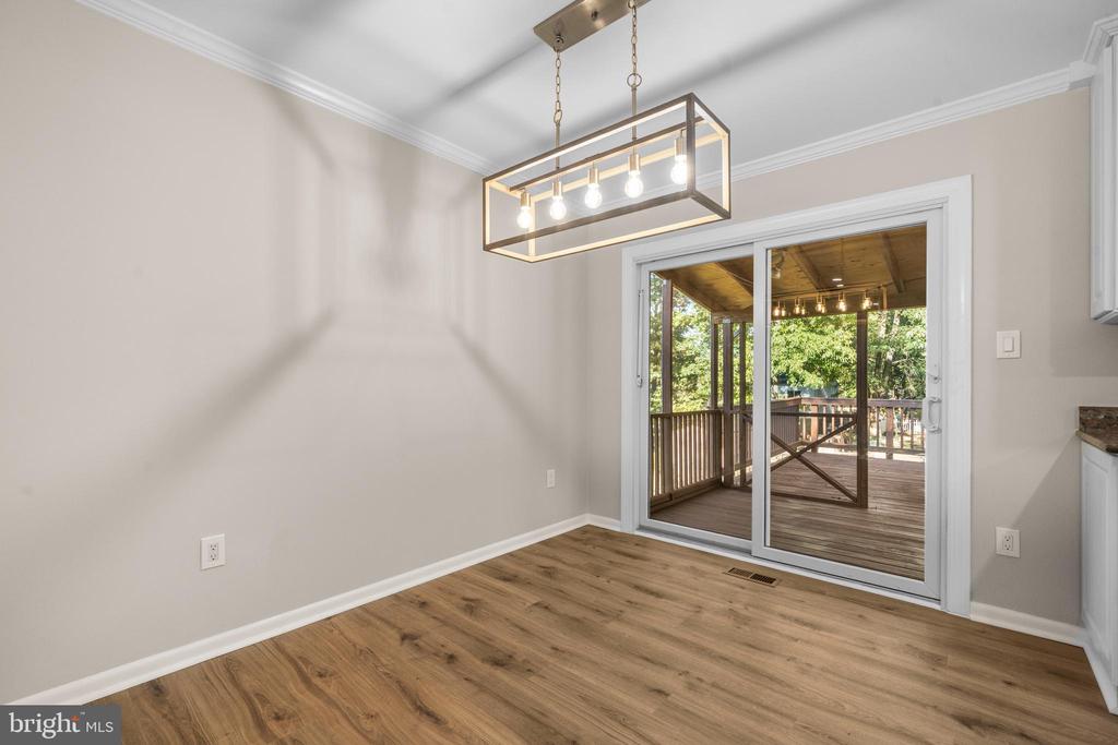 9370 FERNWOOD COURT