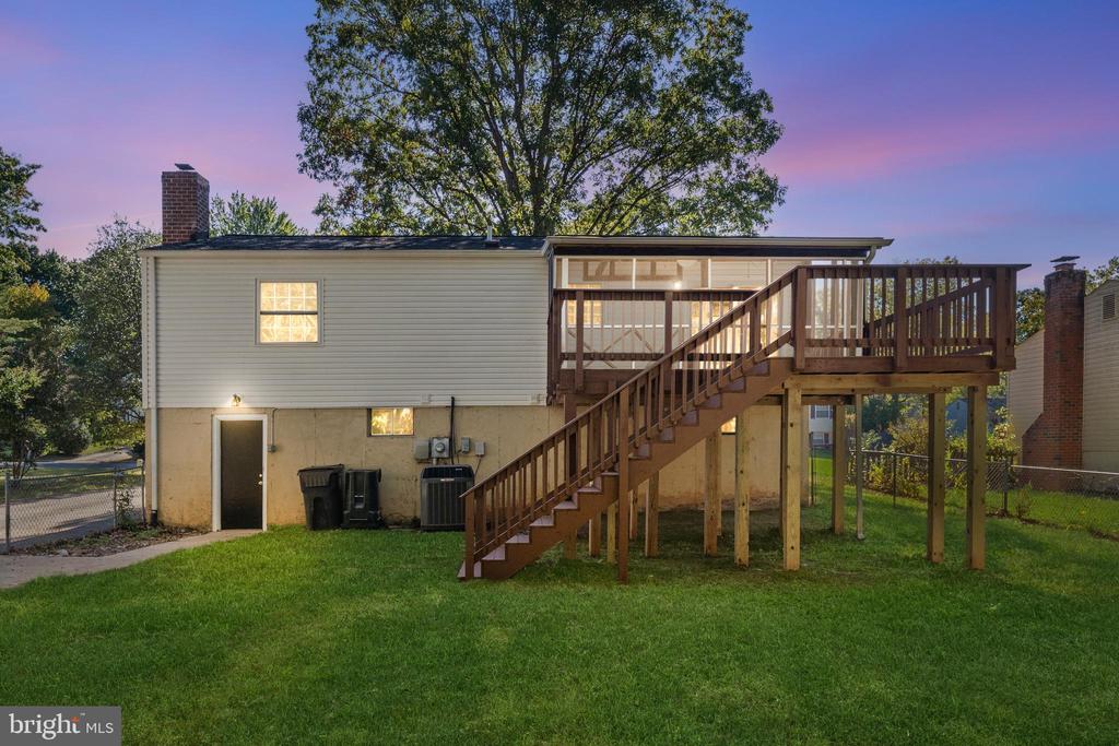 9370 FERNWOOD COURT