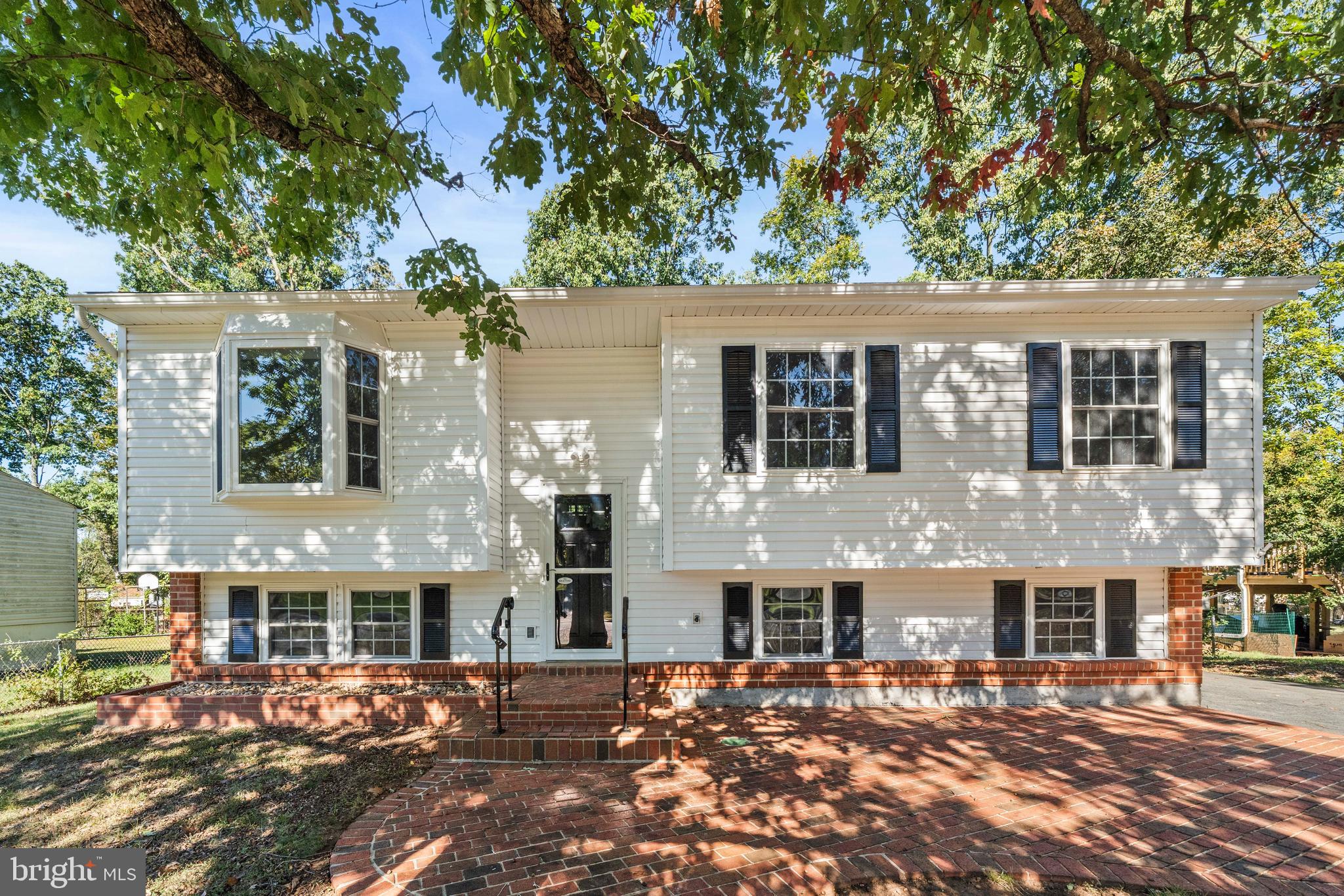 9370 FERNWOOD COURT