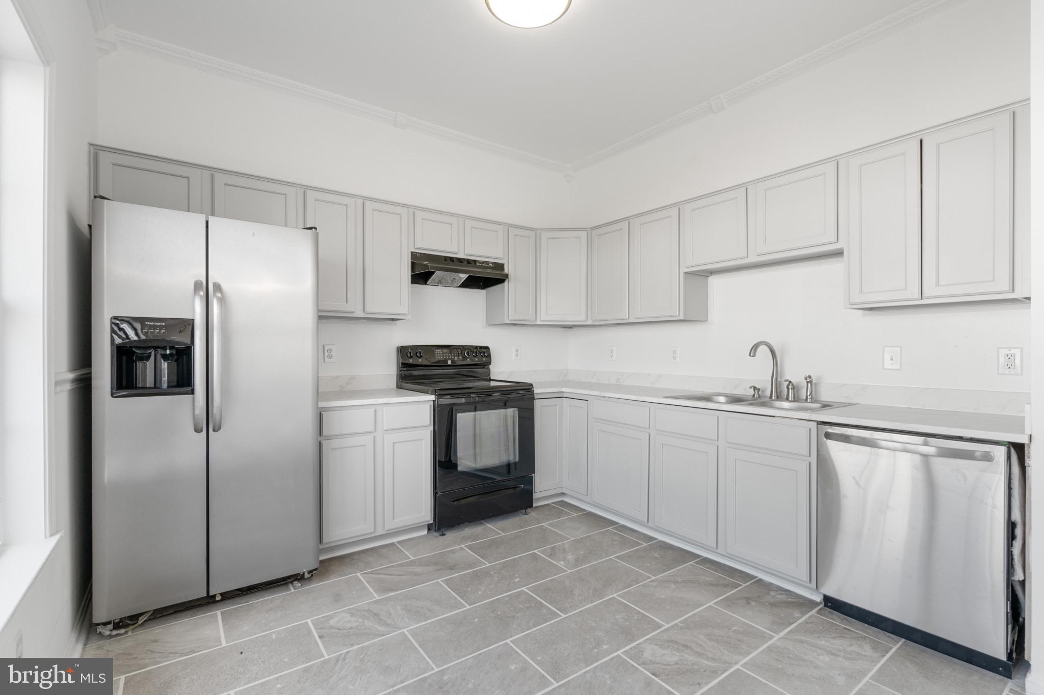 302 Wimbeldon Ct #219