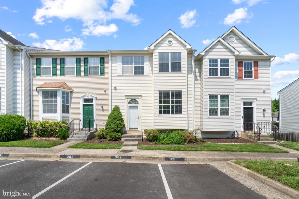 302 Wimbeldon Ct #219