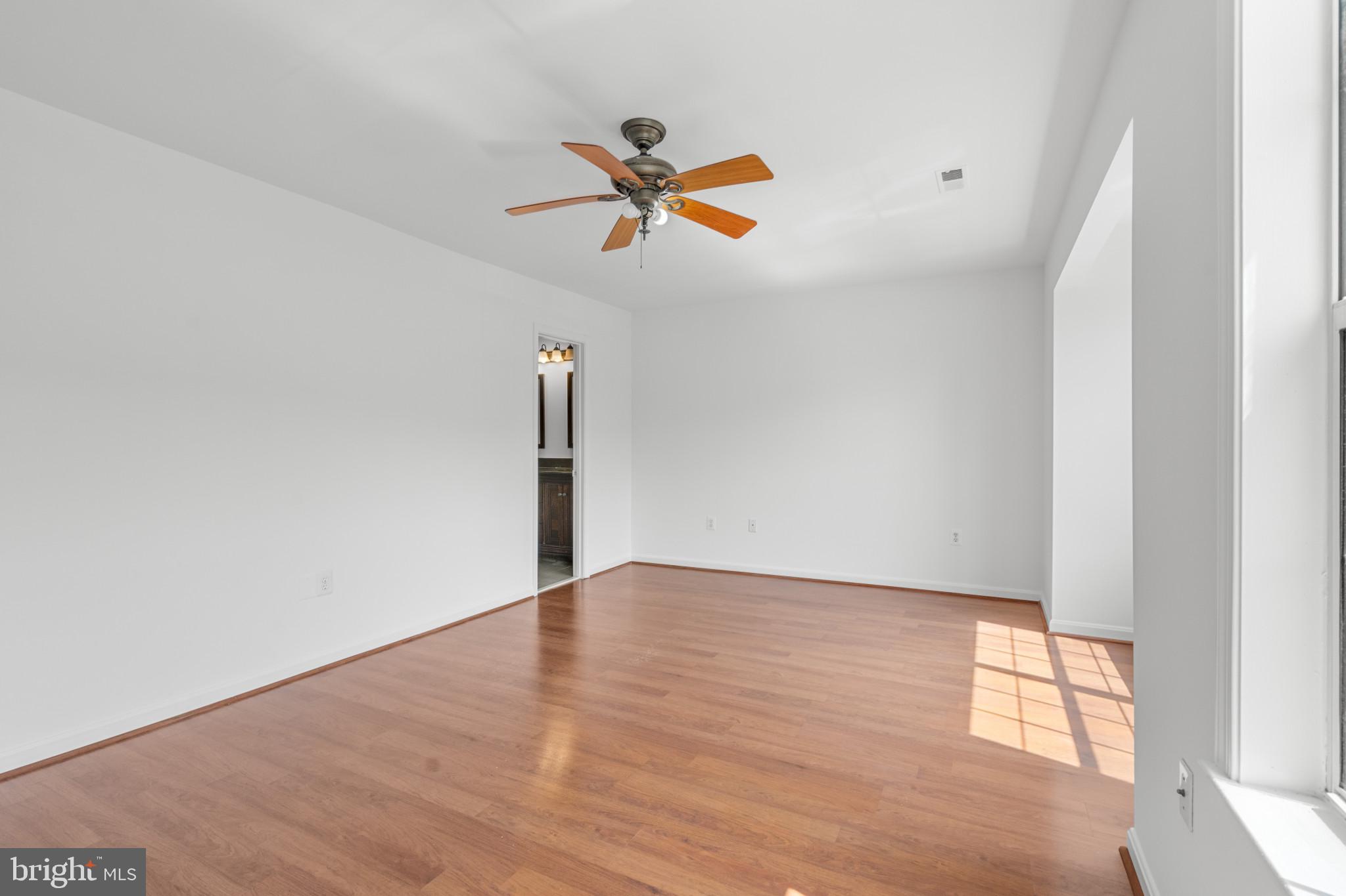 302 Wimbeldon Ct #219