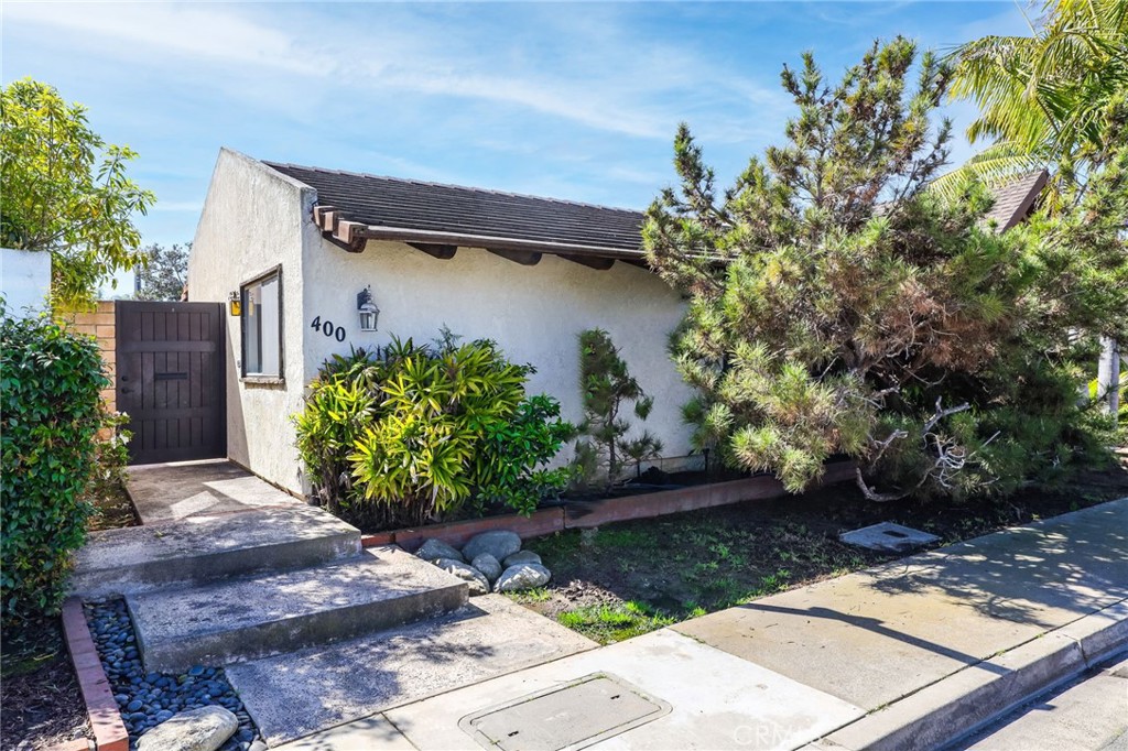 400 Clipper Way