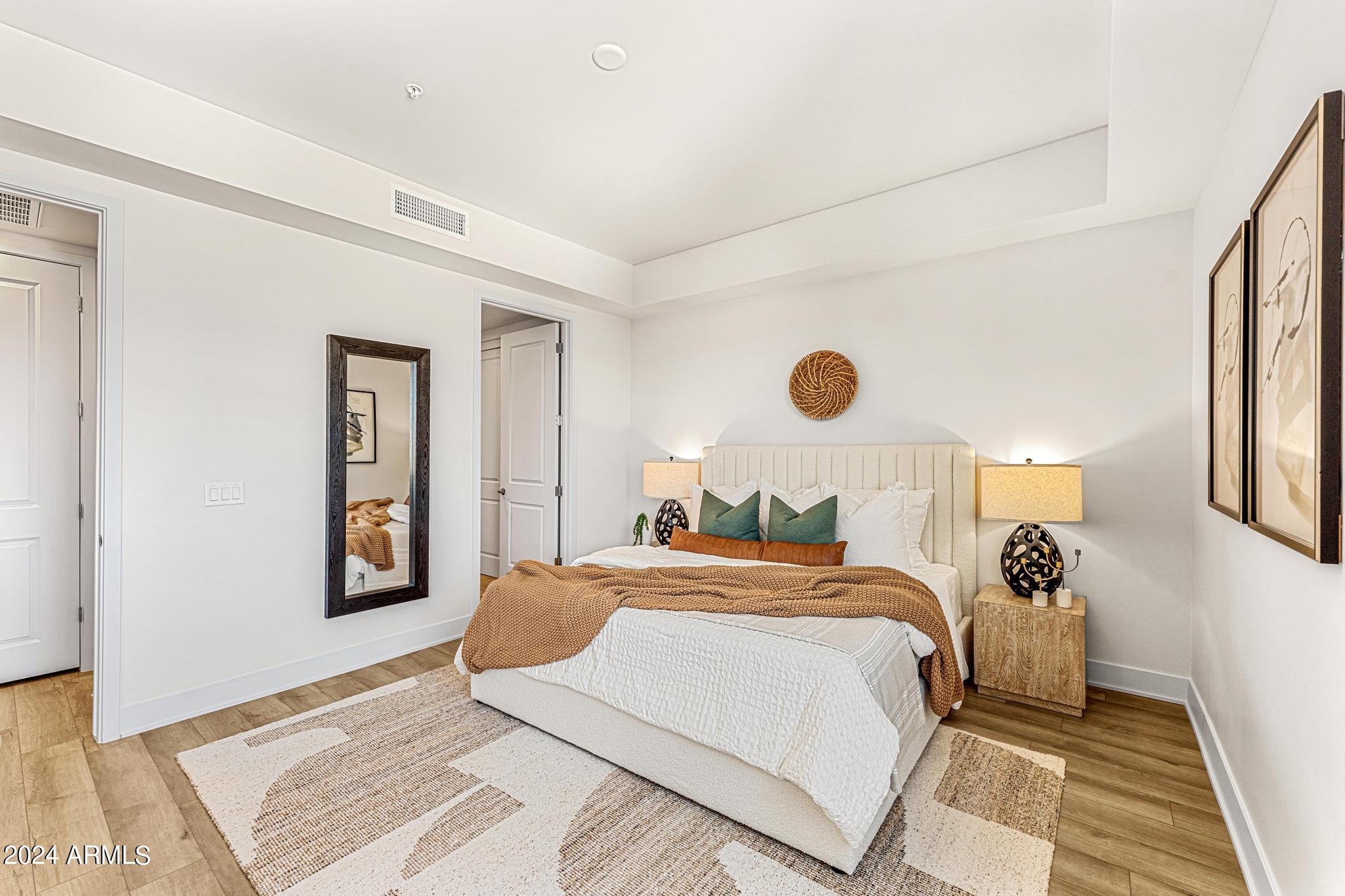 3131 N CENTRAL Avenue # 5020