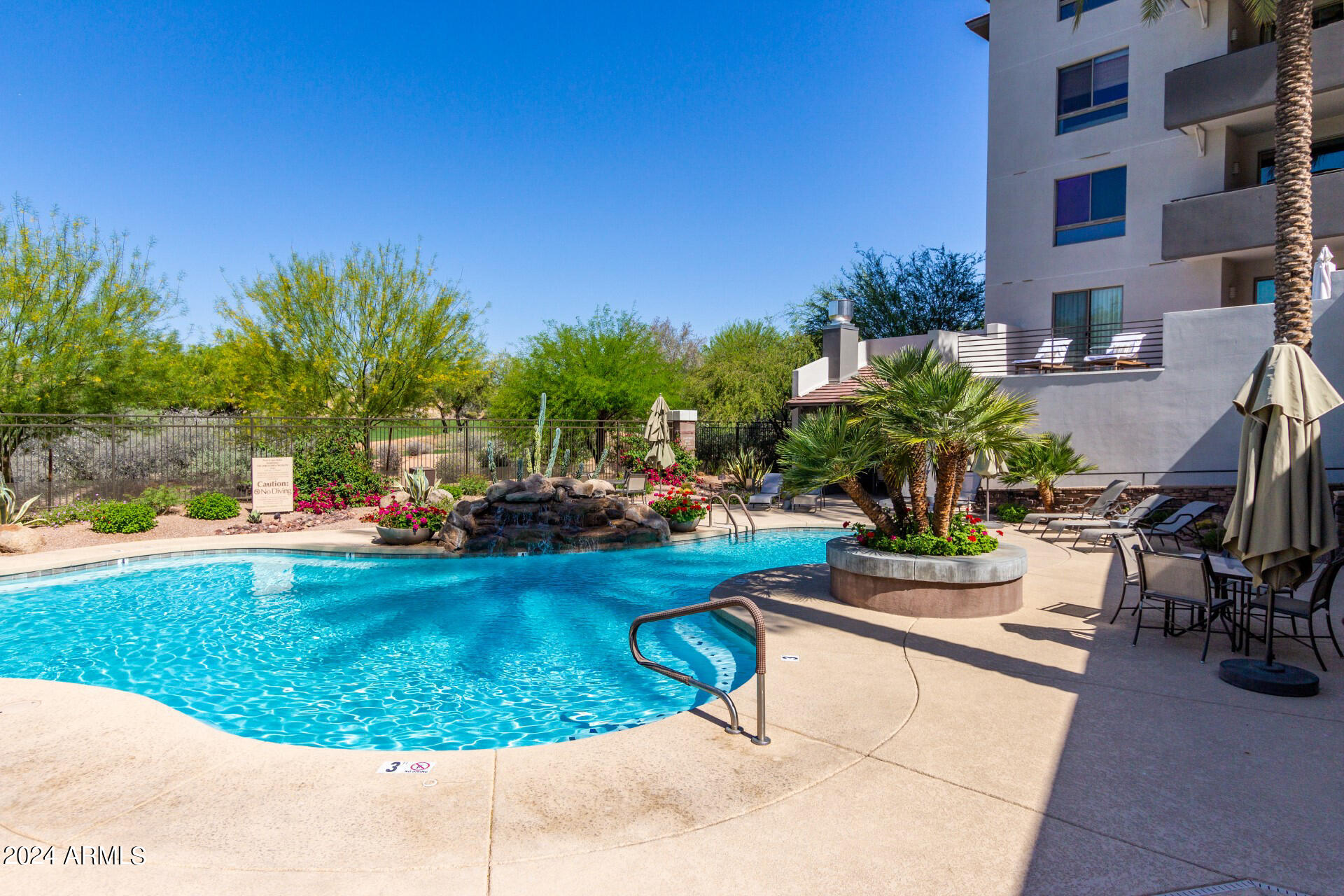 15802 N 71ST Street # 605