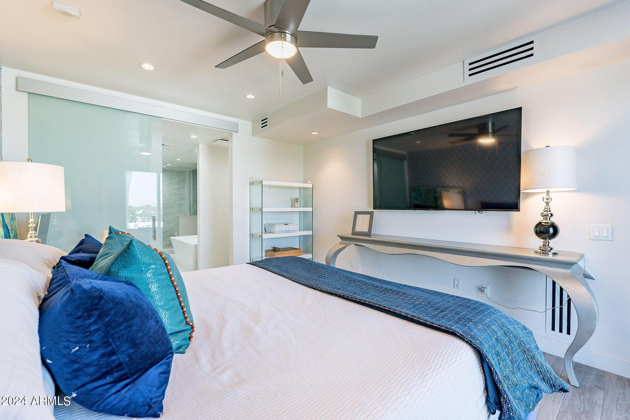 4422 N 75TH Street # 5011