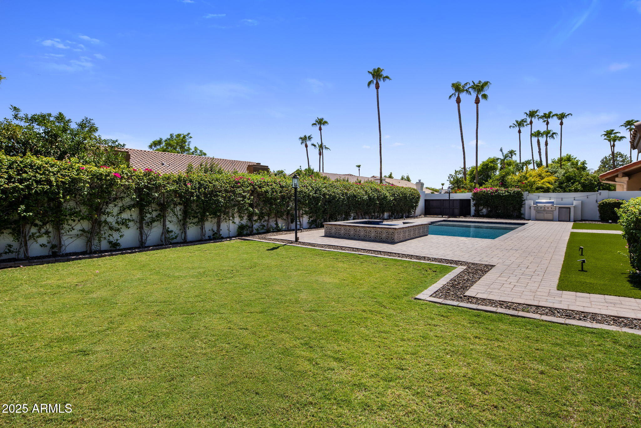 9675 E CINNABAR Avenue