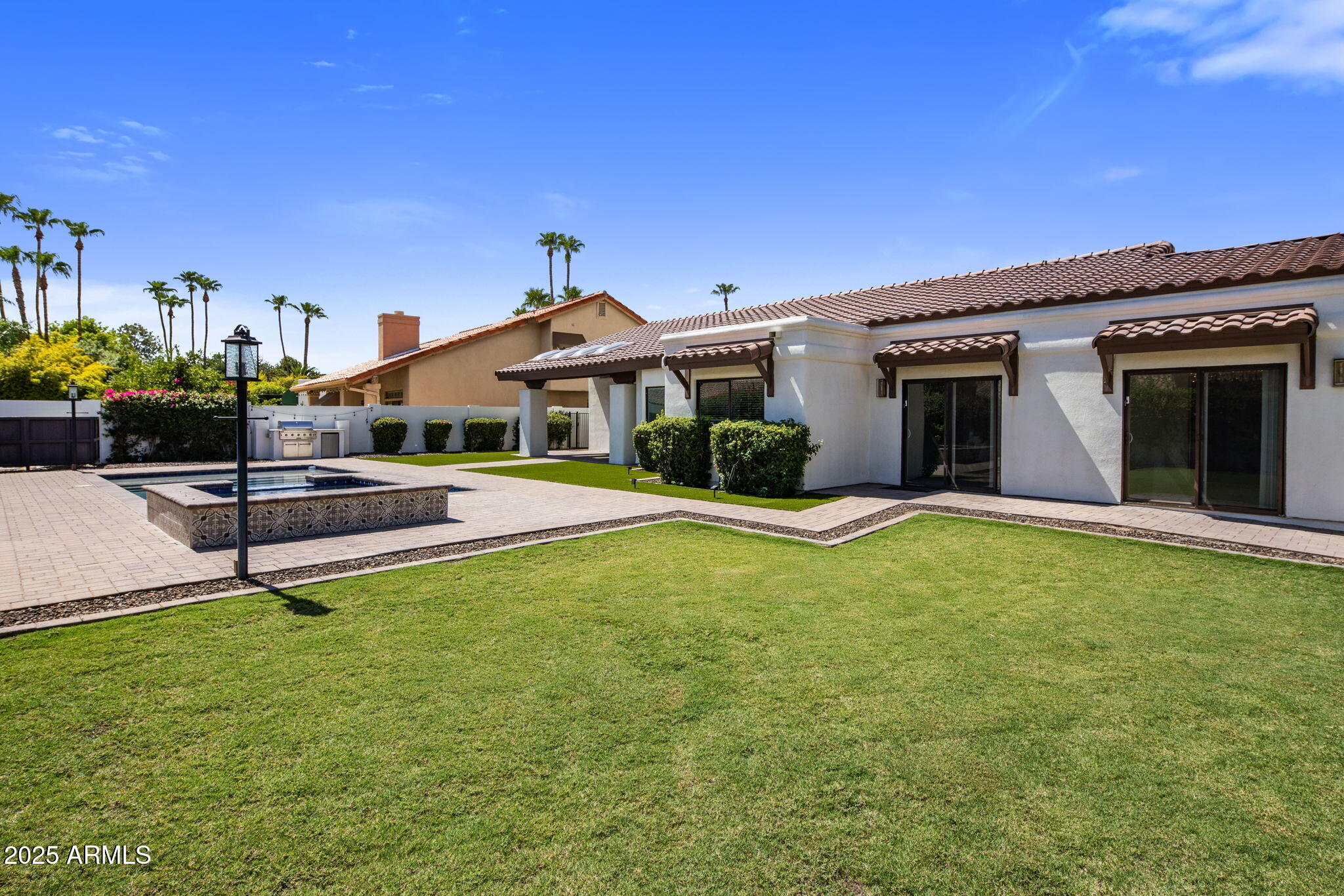 9675 E CINNABAR Avenue