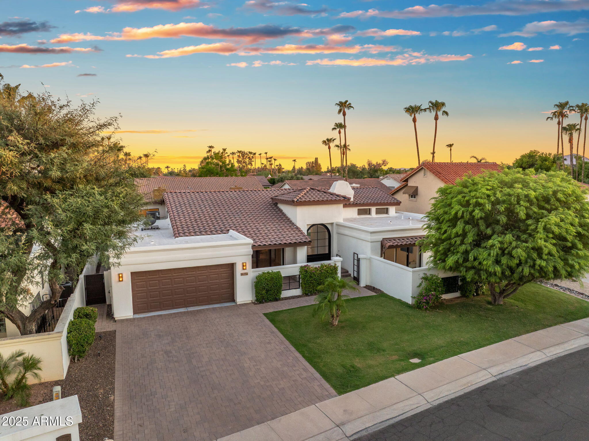 9675 E CINNABAR Avenue