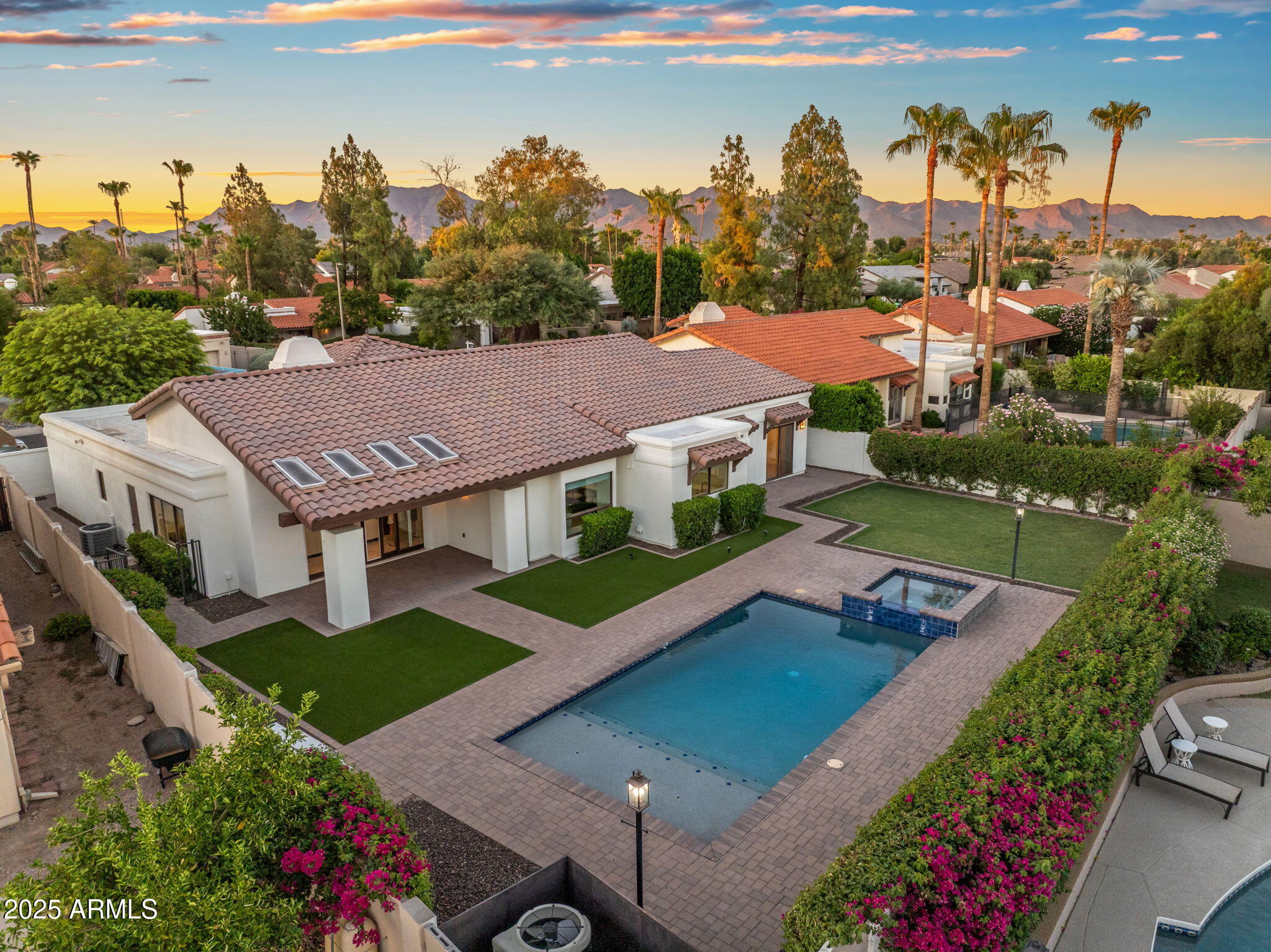 9675 E CINNABAR Avenue