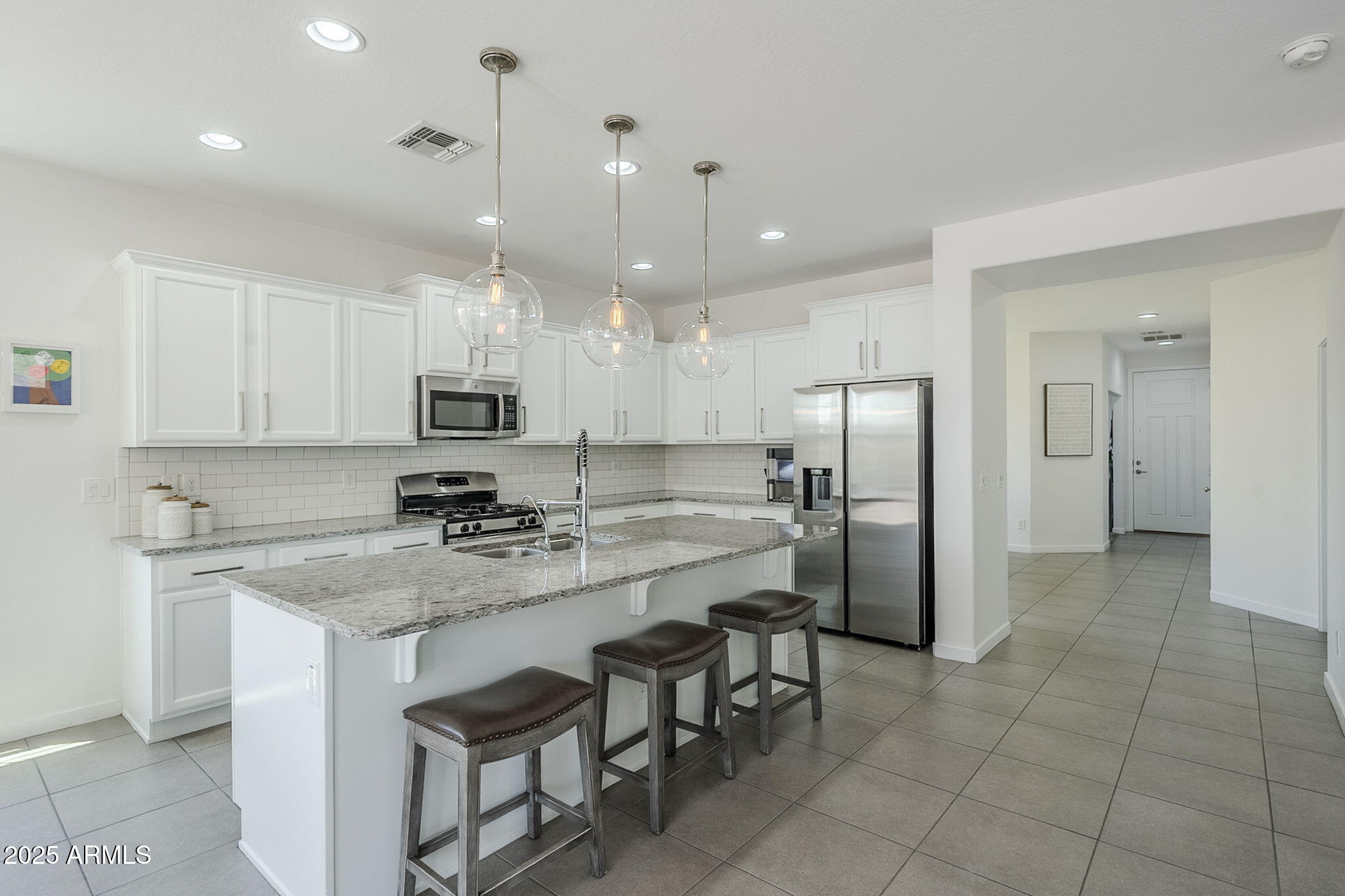 10515 E NOPAL Avenue