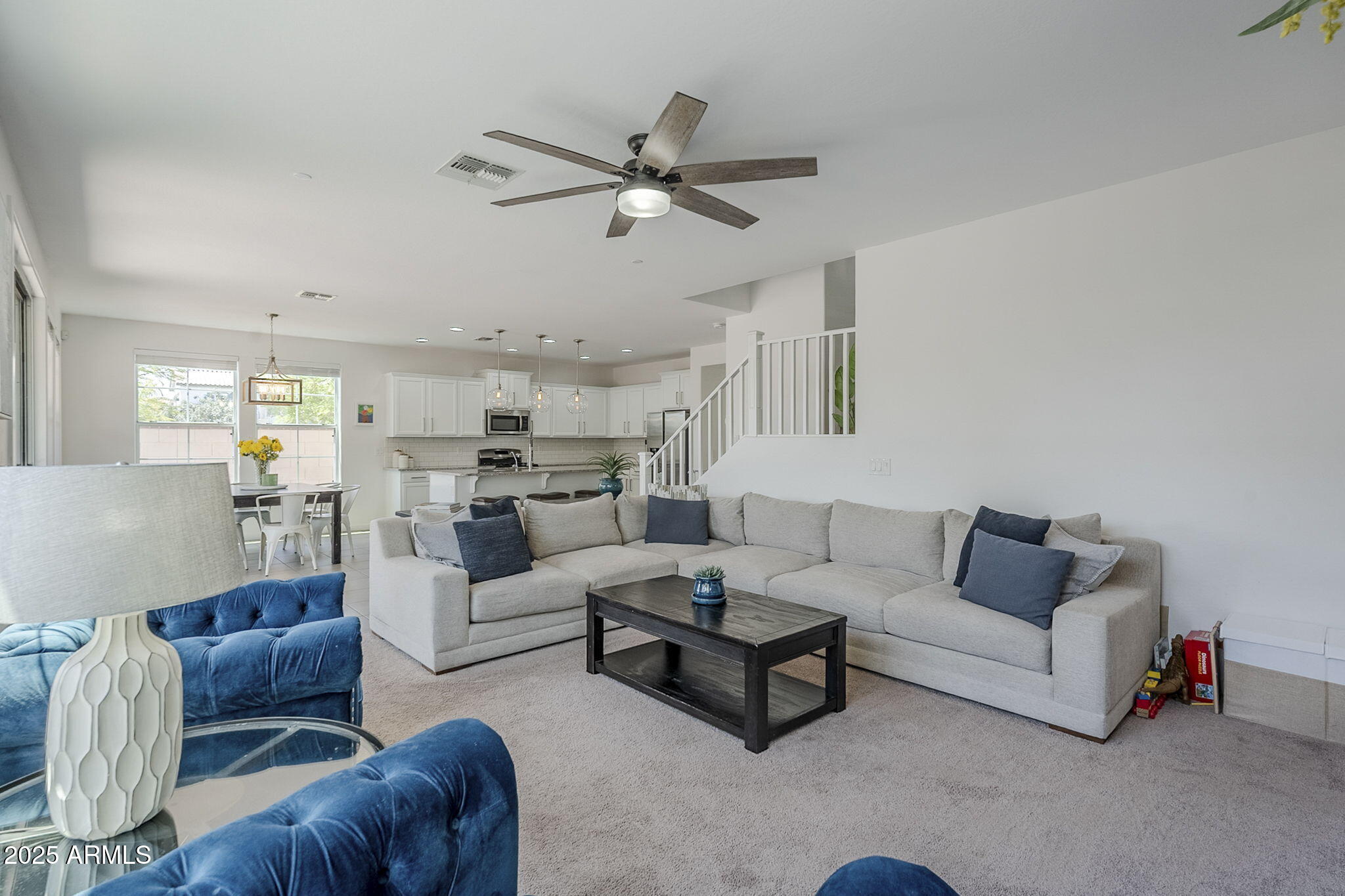 10515 E NOPAL Avenue