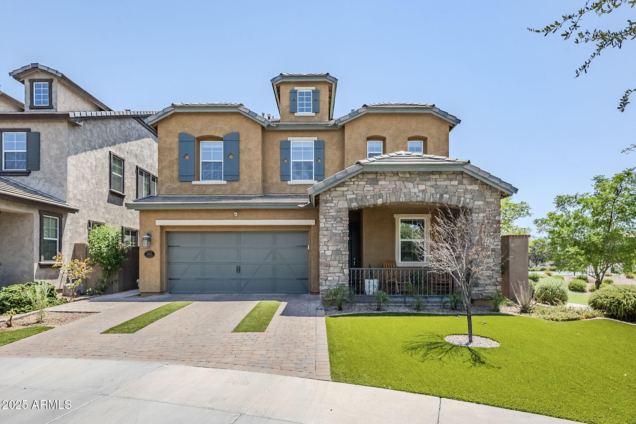 10515 E NOPAL Avenue