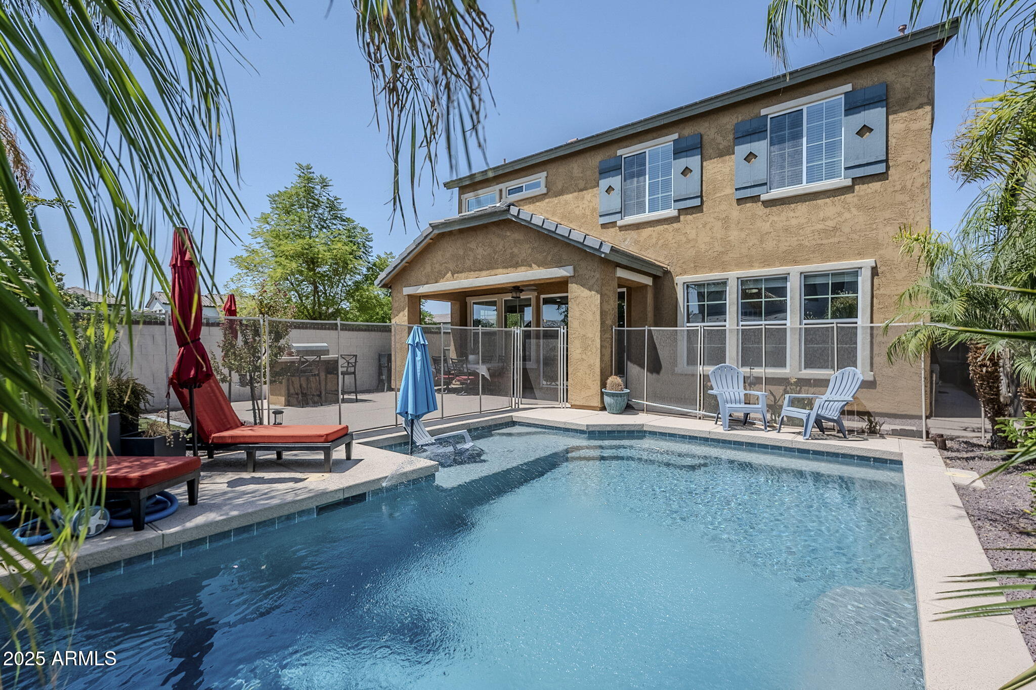 10515 E NOPAL Avenue